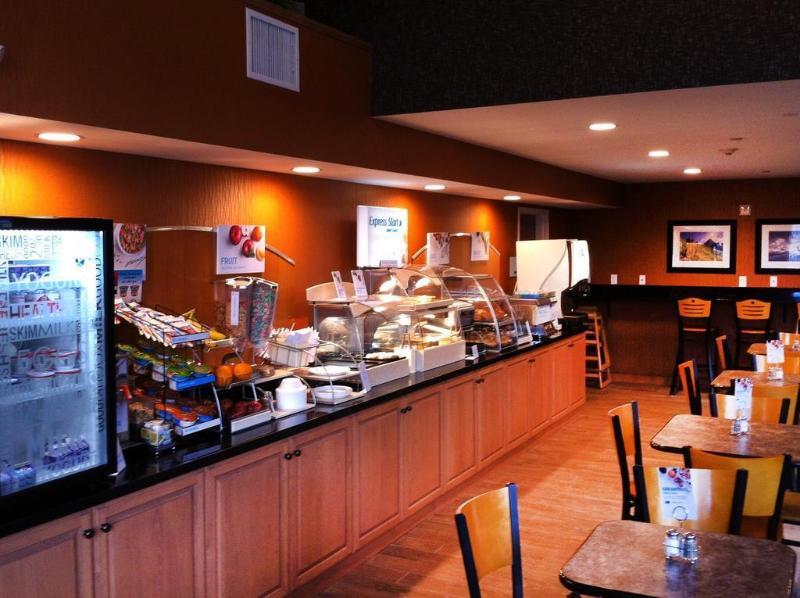 Holiday Inn Express Hotel & Suites Fraser Winter Park Area By Ihg Exterior foto
